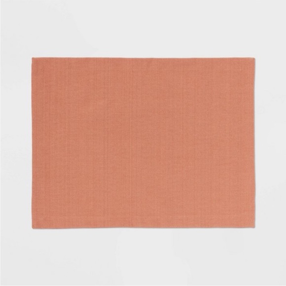 4!!!! THRESHOLD NWT Cotton chambray solid placemats -pink - Picture 1 of 4